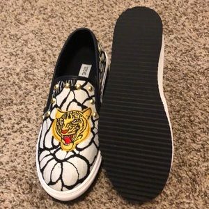 steve madden tiger sneakers